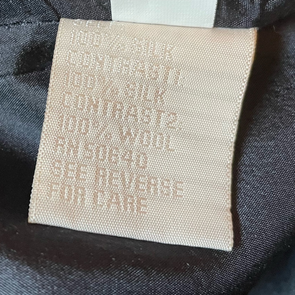 Hype silk and wool dress; back zipper; fully lined - Picture 5 of 11
